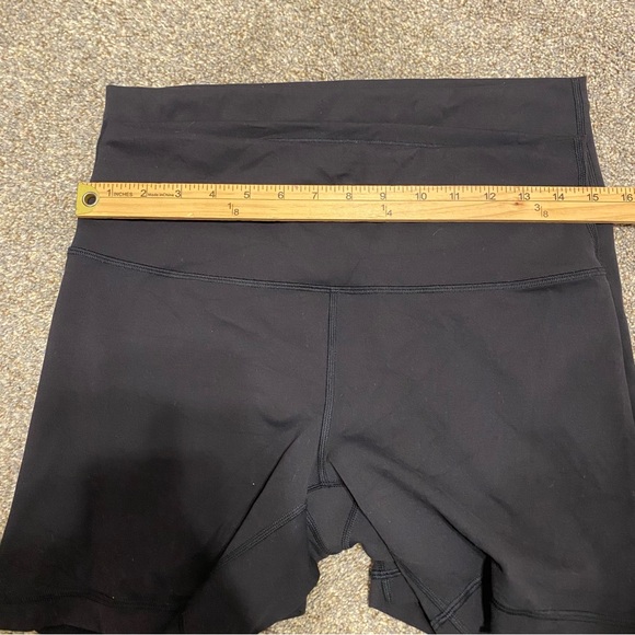 Lululemon Wunder Train Lot of 2 Women's Black Shorts Size 12 Inseam 6” - Picture 3 of 5